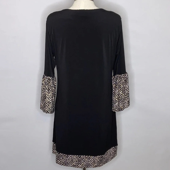 Julian Chang Split Neck Bell Sleeve Casual Dress - Size Medium - Picture 3 of 5